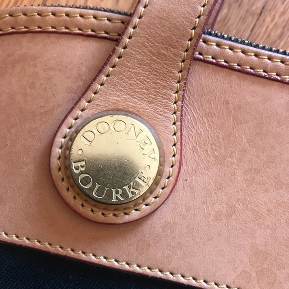 ๐ Dooney & Bourke Canvas and Leather Bag ๐ - Picture 5 of 6